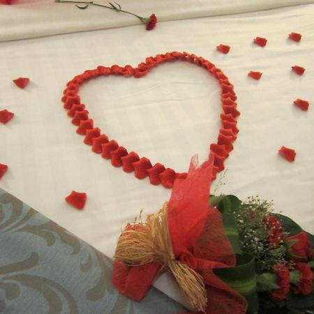 Grand Marmara Hotel Medina Bagian luar foto