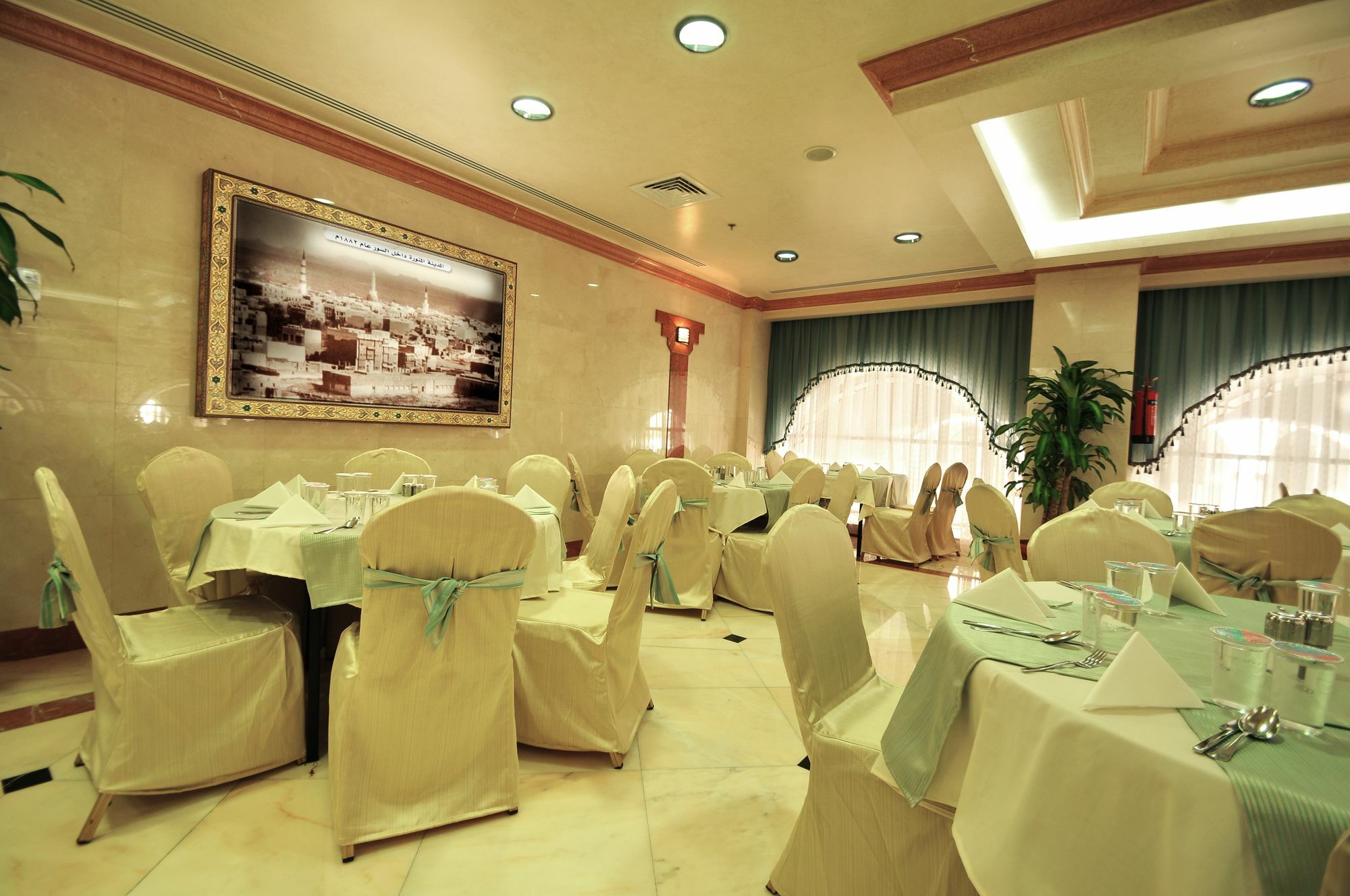 Grand Marmara Hotel Medina Bagian luar foto